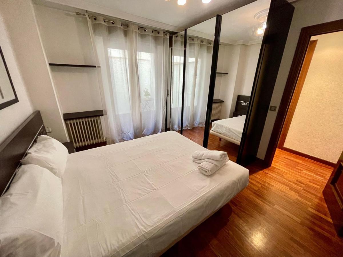 Apartamento Reyes De Espana / Free Parking & Wi Fi Salamanca Ngoại thất bức ảnh
