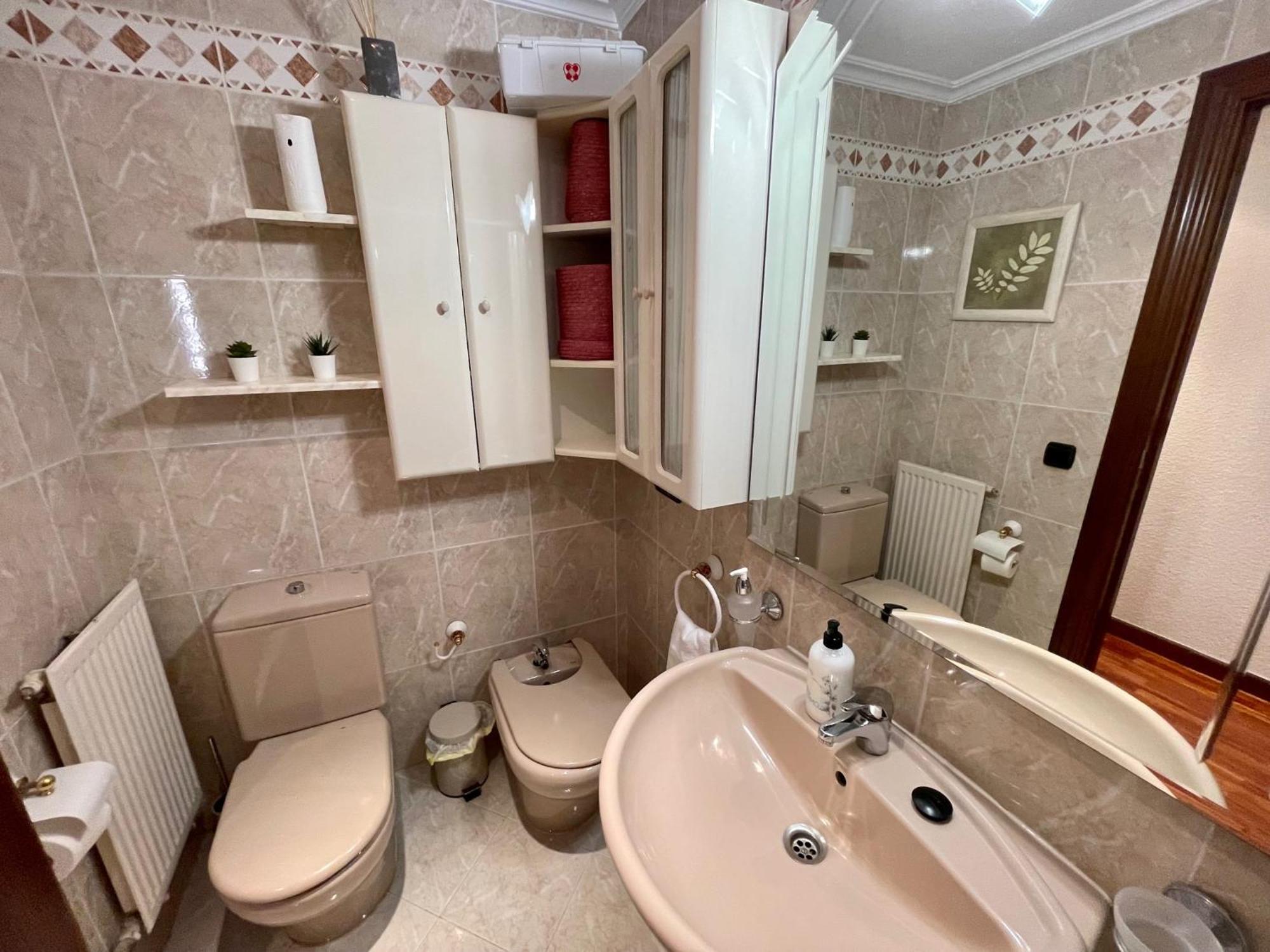 Apartamento Reyes De Espana / Free Parking & Wi Fi Salamanca Ngoại thất bức ảnh